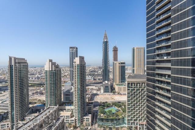 Luxurious In The Address Residences Opera Burj Khalifa Minutes Away From Mall Apartment *
